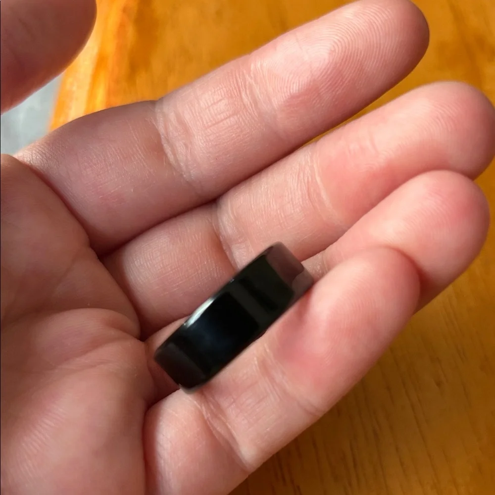 Black Brookstone Smart Health Ring Size 9 Great Condition